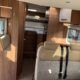 Fiat Ducato Automaat  4 persoons familie camper met hefbed